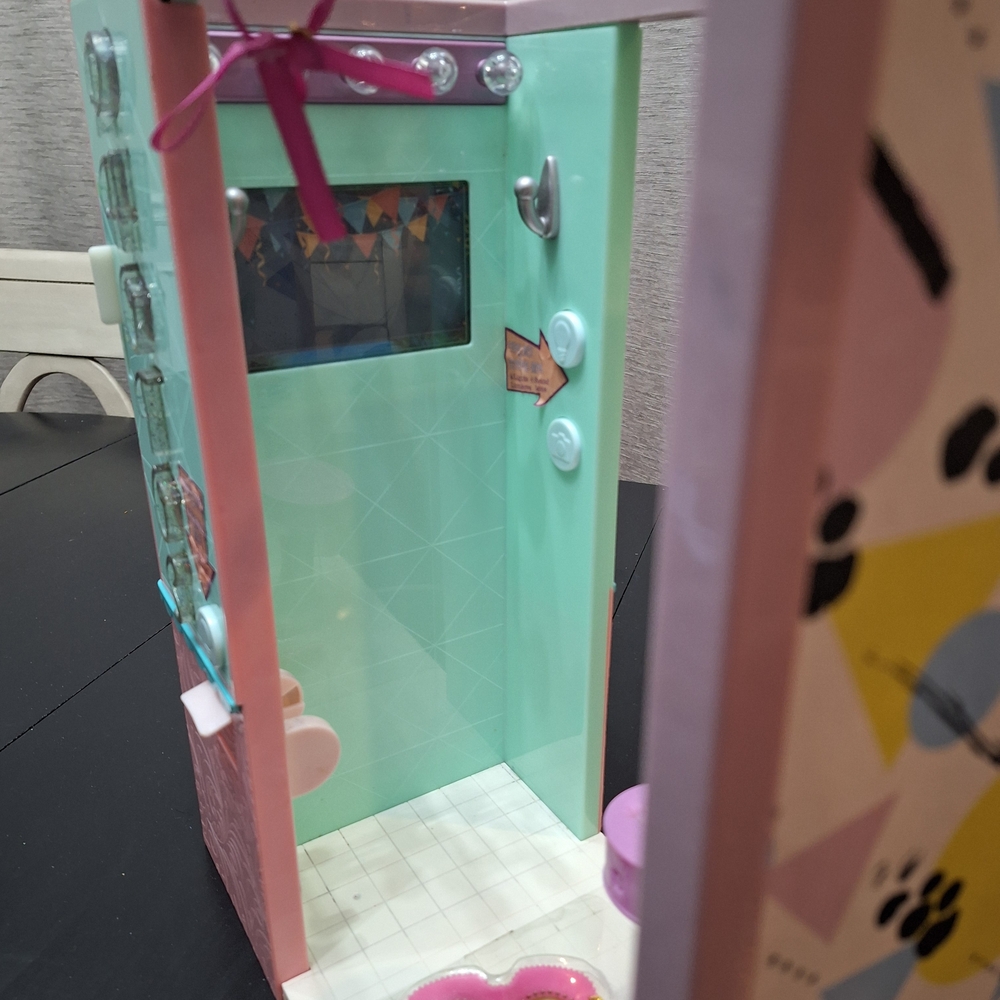 Glitter Girls Photo Booth with Doll - Picture 4 of 10